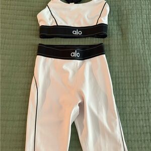 ALO Yoga White and Black Set
